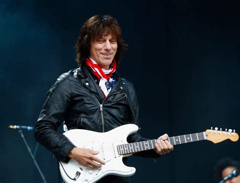 Wiki jeff beck - Jeff Beck’s Wife Sandra Cash. Jeff was married to Sandra Cash, 58, from 2005 until the singer’s death in 2023. Although Jeff kept much of his personal life private, it is known that the duo ...